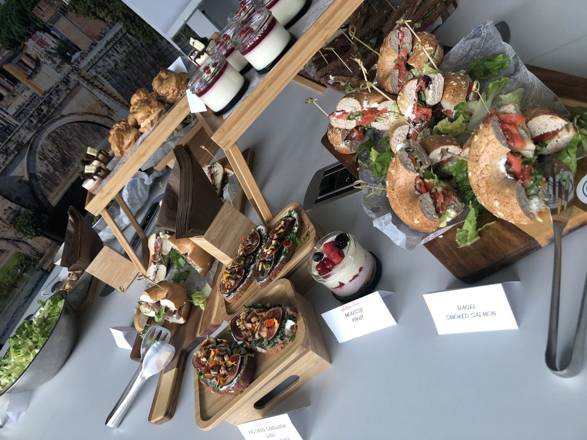 Interiér bistra Cup and Cake